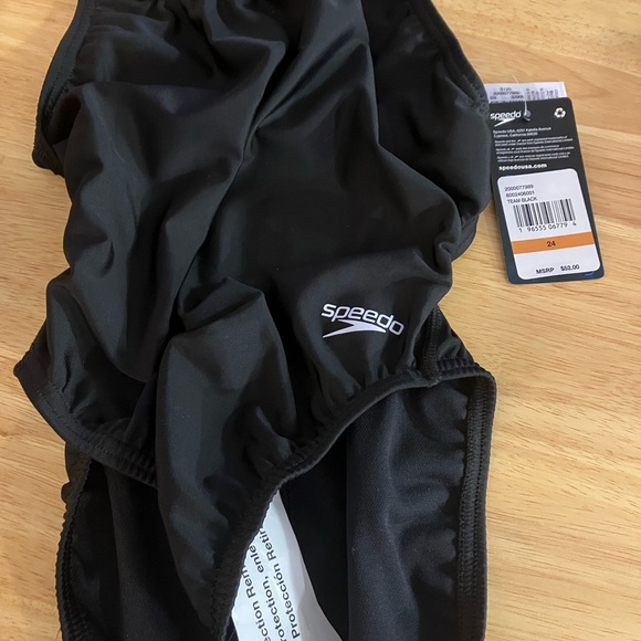 Speedo Team Black Competitive Girl’s Swimsuit Size 24 - Picture 1 of 4